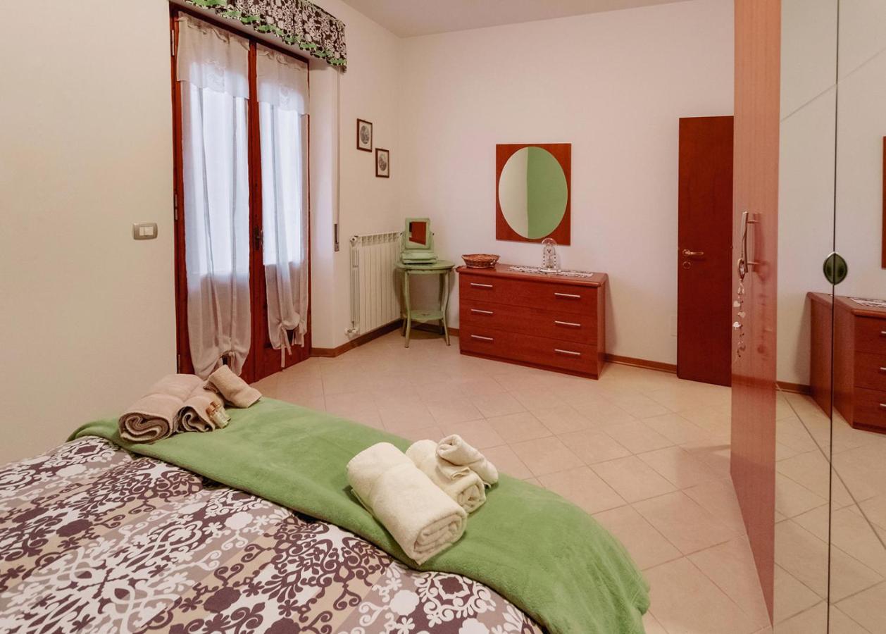 Il Trabucco E La Terrazza Della Val D' Orcia Apartment San Quirico d'Orcia Luaran gambar